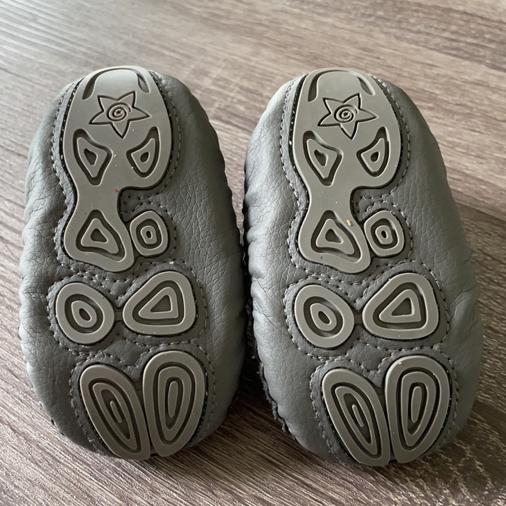 Baby Boy Shoes size 9-12 Months - Picture 3 of 5
